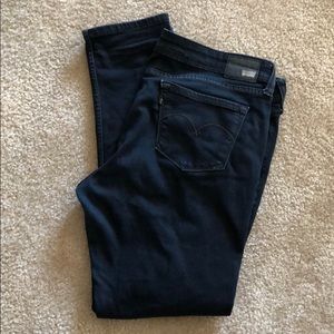 Levi’s Demi Curve Jean